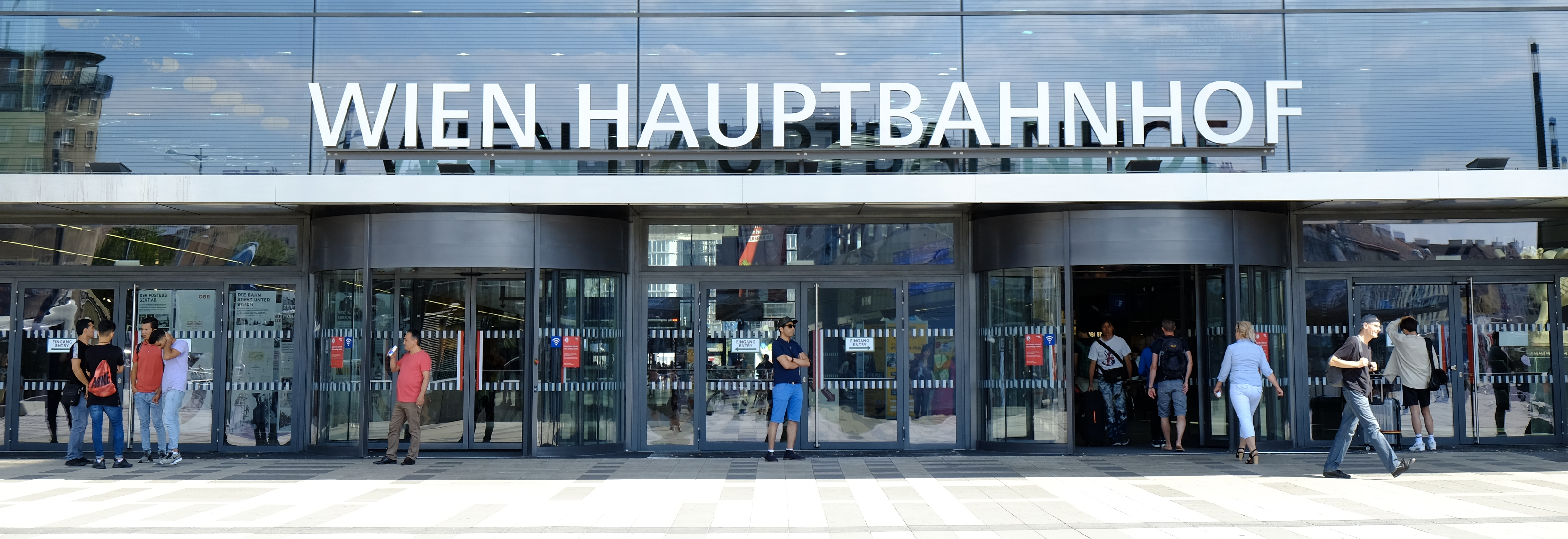 Haupteingang zum Wiener Hauptbahnhof